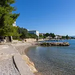 Relax-2 By Interhome Maslenica