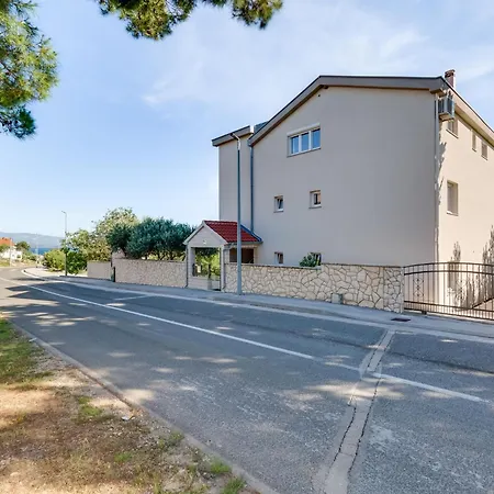 Relax-2 By Interhome Apartman