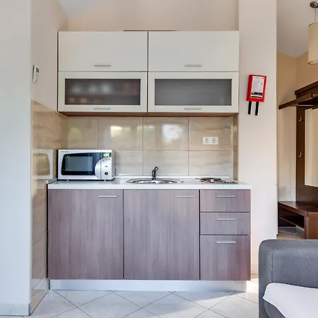 Relax-2 By Interhome 마슬레니차