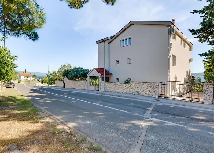 Relax-2 By Interhome Apartman