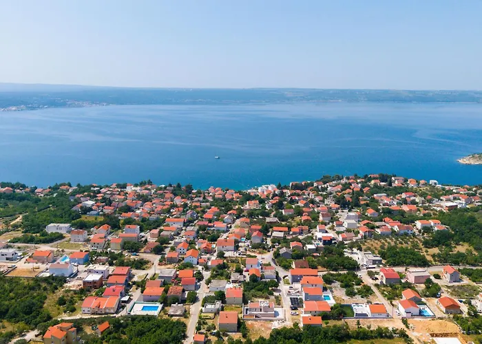 Relax-2 By Interhome Maslenica