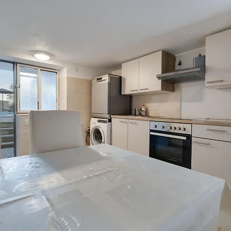 Relax-2 By Interhome Maslenica