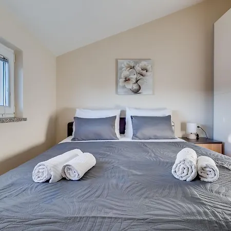Relax-2 By Interhome Apartment *