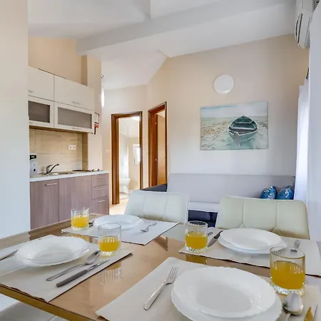 Διαμέρισμα Relax-2 By Interhome Maslenica