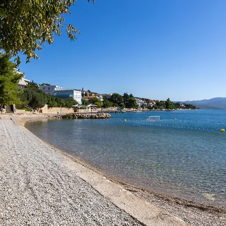 Relax-2 By Interhome